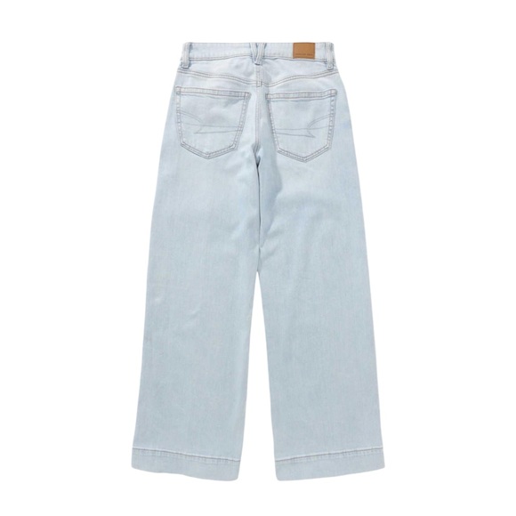 AE Dreamy Drape Stretch Low-Rise Baggy Wide-Leg Jean - Light Wash - short - Picture 2 of 10